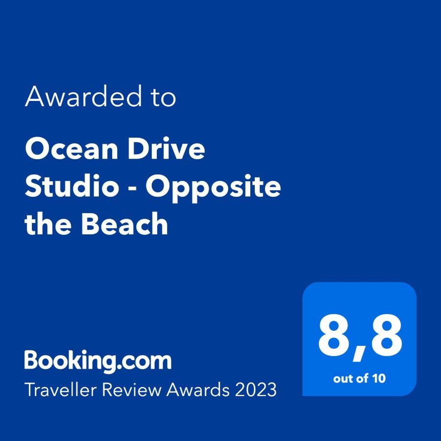 Ocean Drive Studio - Opposite The Beach Grand Baie Exterior foto